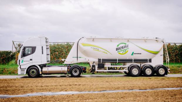 LafargeHolcim France présente sa première toupie béton roulant au gaz