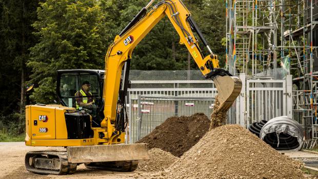 Caterpillar lance une mini pelle de 6 t