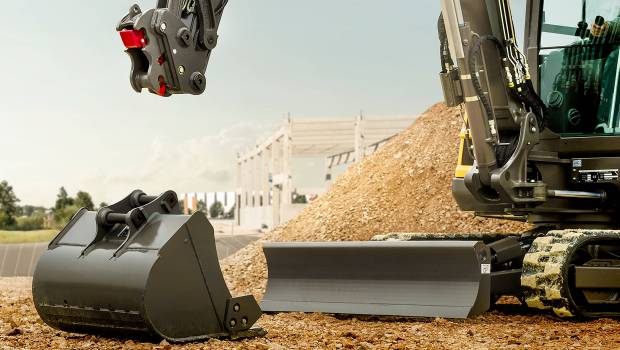 Machines compactes : la polyvalence partout, pour tout