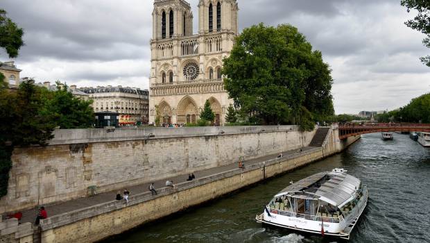 Le fluvial approvisionne le chantier de Notre-Dame de Paris