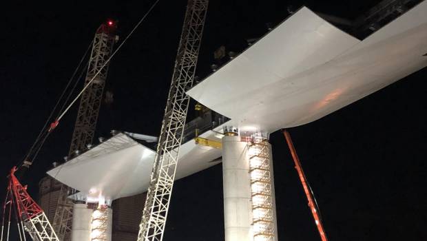 Pont de Gênes : six sections de tablier mises en place