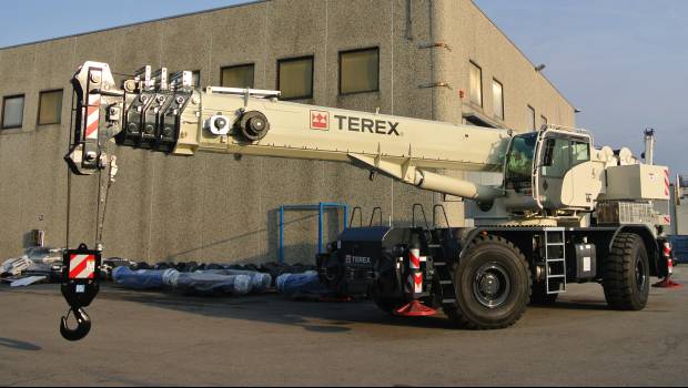 Grue à tour et grue automotrice lente Terex au menu de Conexpo