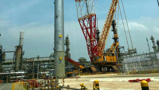 Duo de grues Demag à Singapour