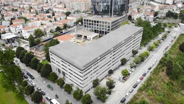 Legendre signe sa première réalisation au Portugal