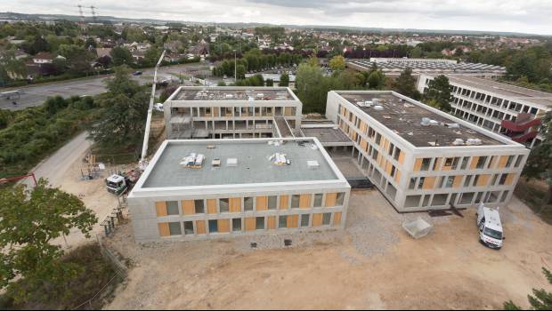 Bois, verre et béton pour l'internat de Chelles