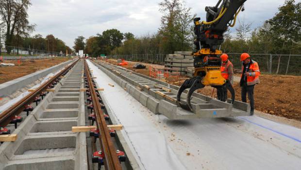 Le T13 Express fait son entrée dans la cité des rois !