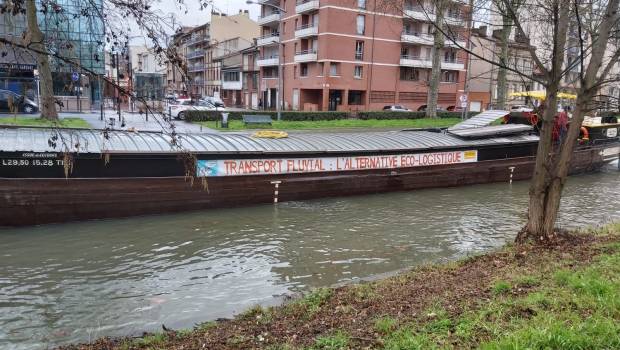 A Toulouse, Spie batignolles malet teste le fret fluvial pour gérer les matériaux de ses chantiers