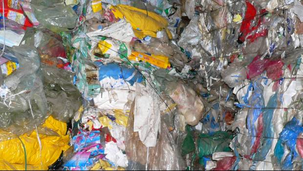 Neste et Mirova investissent 10 millions pour accélérer le recyclage du plastique