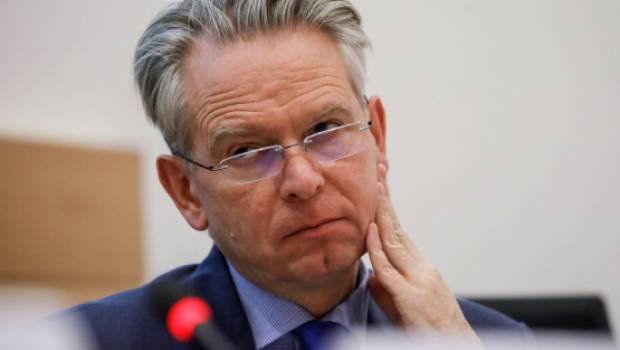 Sénat : Luc Lallemand où l’art de marcher sur des œufs !