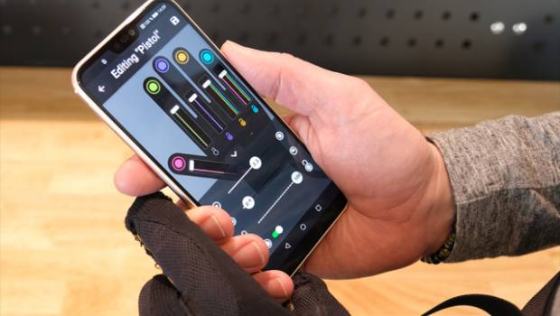 Loxam passe commande pour 18 gants bioniques Ironhand