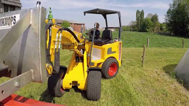 Un toit repliable pour les chargeuses Knikmops