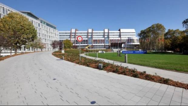 Un lifting Kronimus pour le parvis du Palais de l’Europe