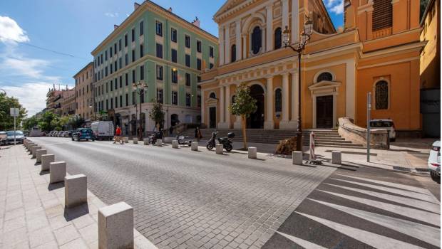 Ajaccio : le cours Napoléon fait peau neuve