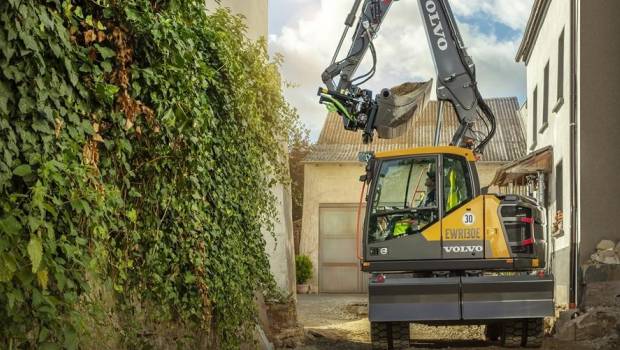 La EWR130E, une compacte de 13 tonnes