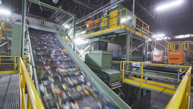 Tomra et Borealis lancent une usine pilote de recyclage du plastique