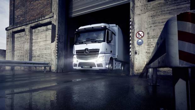 Mercedes Trucks lance les commandes pour l’Actros F et l’Edition 2