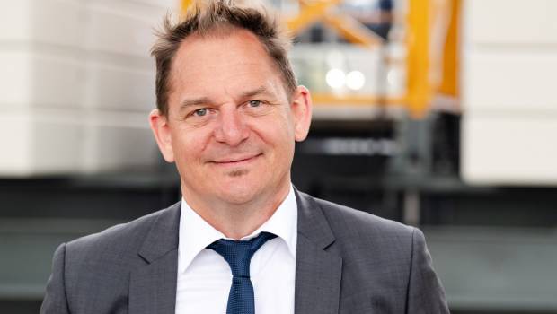 Liebherr Grues Mobiles : « Les nouvelles technologies nécessitent un suivi et une prise en main adaptée »