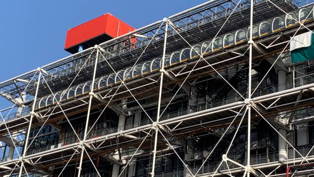 Paris : le Centre Pompidou échafaudé
