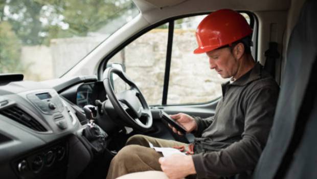 Une enquête lancée en Auvergne-Rhône-Alpes sur l'état du parc de véhicules du BTP