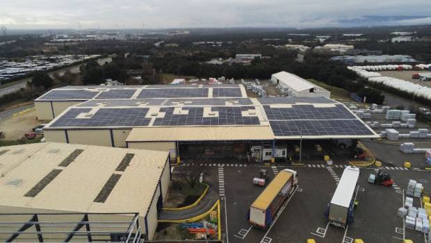 780 panneaux photovoltaïques sur l'usine Vicat de Malataverne