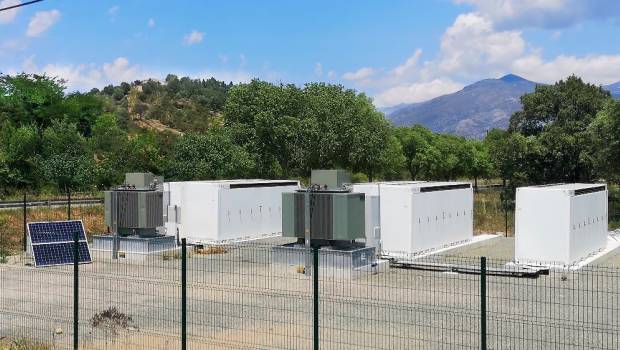 Corsica Sole achève 2 centrales de stockage d'énergie
