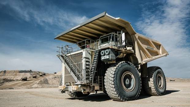 Liebherr lance un nouveau camion minier de 305 tonnes