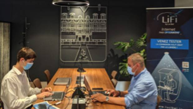 Le LIFI, l’accès à internet par la lumière, arrive en gare