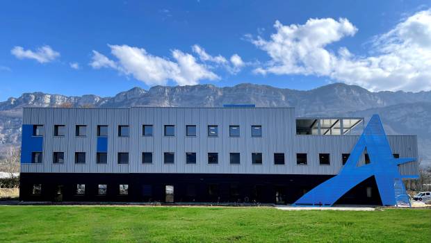 Alphi réorganise son capital