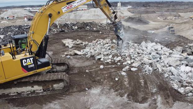 Nouveaux broyeurs à béton chez Cat