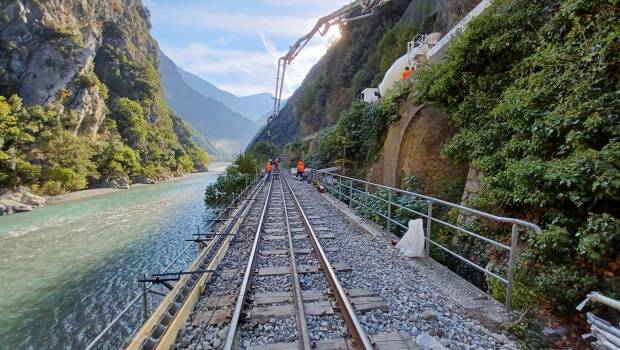 Les passerelles piétonnes des lignes ferroviaires de Malaussène remises à neuf