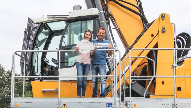 Une Liebherr LH 80 M chez Mazeau Recyclage