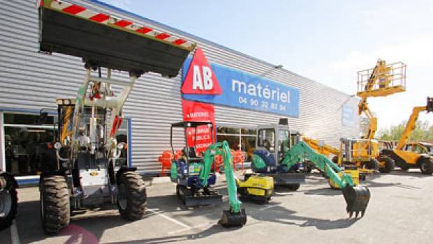 Kiloutou met la main sur AB Matériels