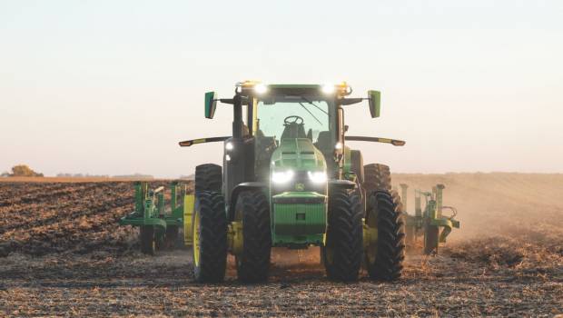 CES 2022 : John Deere présente son tracteur autonome