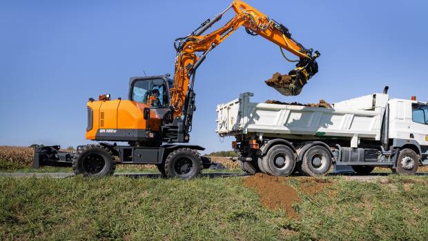 La Doosan DX100W-7, pelle sur pneus pour la ville