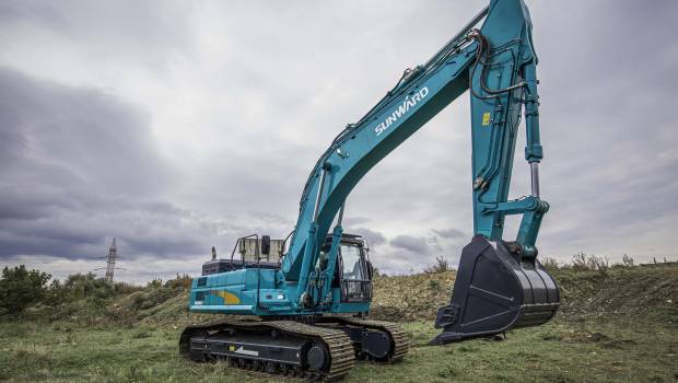 Sunward développe sa gamme de mini-pelles