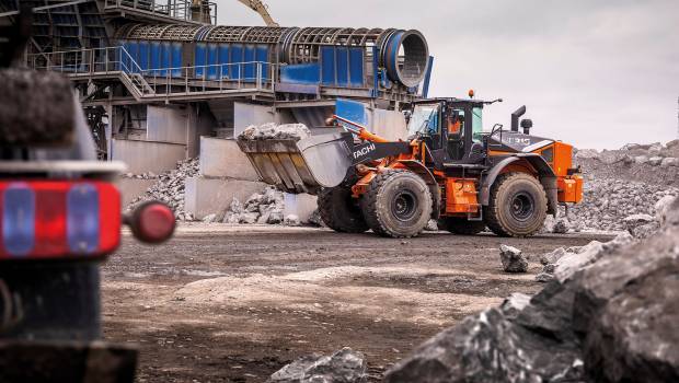 Chargeuse Hitachi ZW310-7 : tout est dans le contrôle