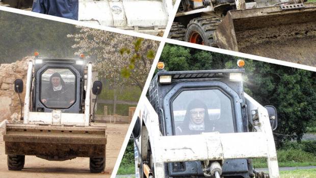 Une Bobcat chez les religieuses