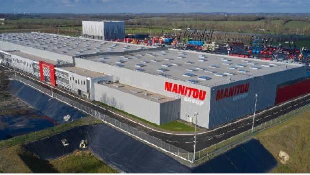 Manitou inaugure une nouvelle usine à Candé