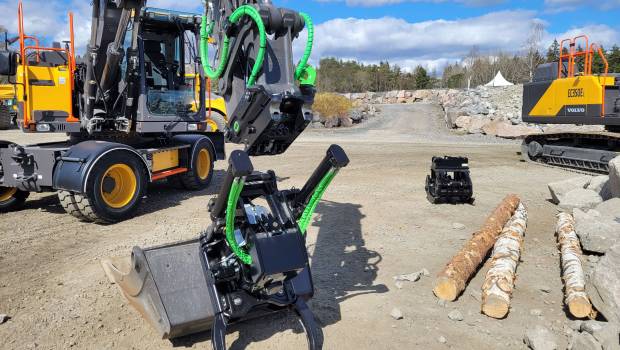 Steelwrist ajoute le SQ50 à sa gamme d'attaches rapides et de tiltrotateurs