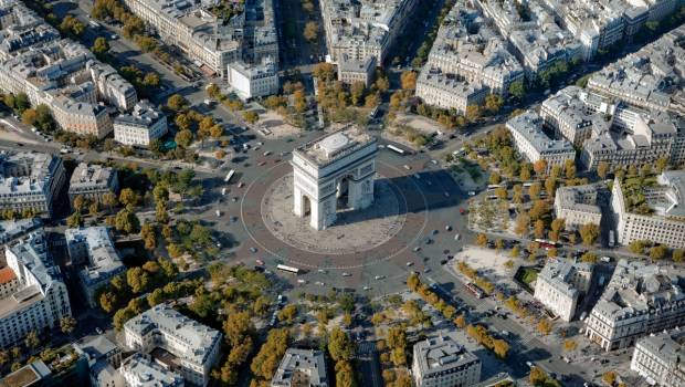 Lancement de la transformation urbaine des Champs-Élysées