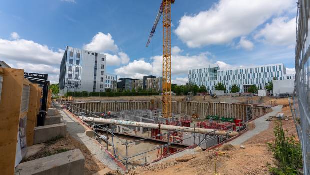 Pose de  la première pierre de Cyberplace à Rennes