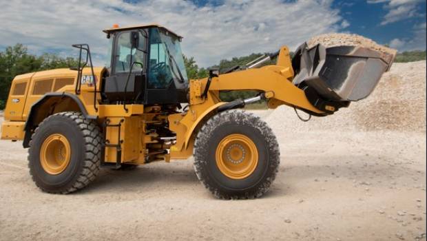 Chargeuse sur pneus moyenne et électrique chez Caterpillar