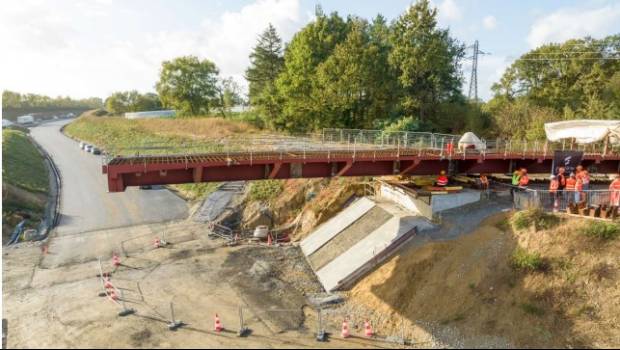 Sur l'A11, à Porte de Gesvres, le viaduc ouest se met en place