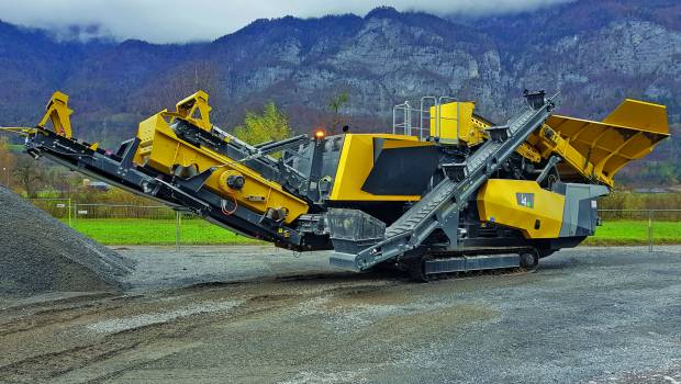 Concasseur à percussion réversible mobile sur chenilles I4e de Keestrack