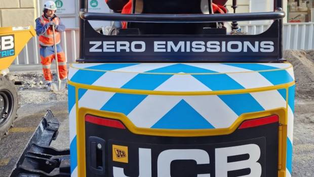 Les JCB Zéro Emissions dans les rues de Nice