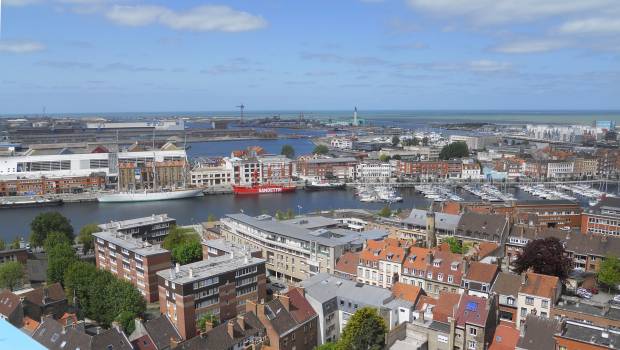 Les bassins industriels de Dunkerque et Fos-sur-mer atténuent leur impact carbone