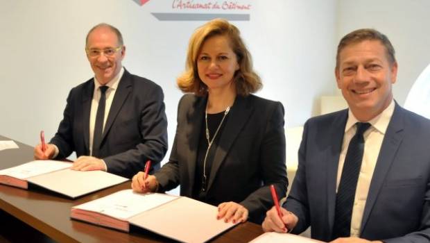 La Capeb, l’IRIS-ST et Siniat signent un partenariat