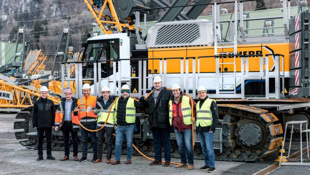 Sims Crane & Equipment reçoit une grue LR 1250.1 électrique