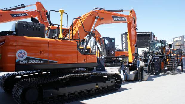 Develon prend corps à ConExpo