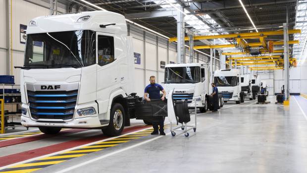 L'usine d'assemblage de camions électriques DAF est en service